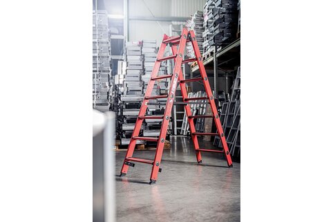 Munk Günzburger Steigtechnik est le tout premier fournisseur à proposer une échelle avec marches en PRV fabriquée en Allemagne. | © MUNK GmbH