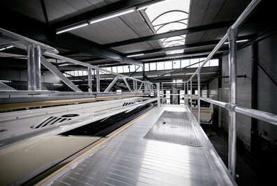 If required, the work platforms can be docked onto the outer shell of the vehicles with a zero gap. | © MUNK GmbH