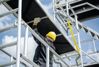 The new Ergo platform for rolling scaffolding is made of a composite material and is up to 40 per cent lighter than conventional platforms. | © MUNK GmbH