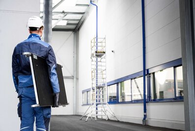 La nouvelle plate-forme Ergo de Munk Günzburger Steigtechnik offre une maniabilité optimale et un grand confort de transport. Elle est jusqu'à 40% plus légère que les plateformes d'échafaudage traditionnelles. | © MUNK GmbH