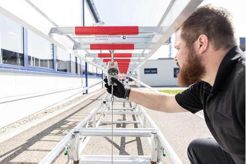 Wichtig für die Belastungsprüfungen: die Leiterprüfstände der Munk Rettungstechnik | © MUNK GmbH
