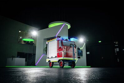 Les conteneurs roulants pour sapeurs-pompiers sont des auxiliaires polyvalents pour l'éducation à la sécurité incendie dans les corps de jeunes sapeurs-pompiers. | © MUNK GmbH