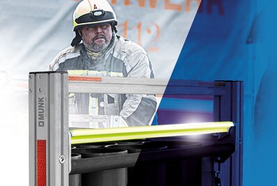 Nouveau standard départ usine : l'unité de commande phosphorescente Ergo-Glow-Grip se charge de rayons UV et assure une sécurité et une fonctionnalité maximales dans l'obscurité. | © MUNK GmbH