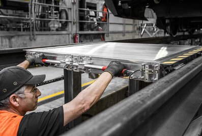 Le plate-forme de voie de Munk Günzburger Steigtechnik se déplace facilement le long du rail. | © MUNK GmbH