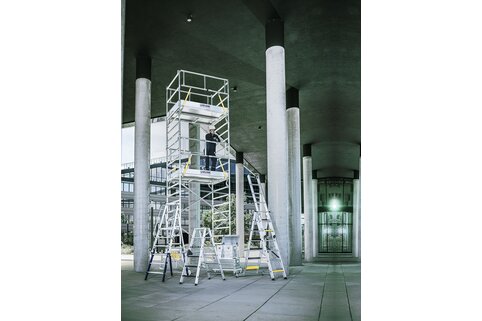 Mit über 2.500 Produkten im umfangreichsten Seriensortiment der Steigtechnikbranche ist die Munk Group bestens aufgestellt. | © MUNK GmbH