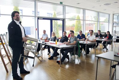 Ladders for professional use must be regularly inspected in detail - by a qualified person with the appropriate expertise. This can be acquired during one-day training courses organised by Munk Günzburger Steigtechnik. | © MUNK GmbH