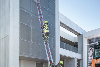 The plug-in rescue ladder from Munk Rettungstechnik is quickly assembled on site thanks to plug-in connections with spring locking pins. | © MUNK GmbH