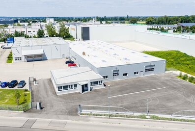 The Munk Group has moved into the new Plant 4 in the neighbouring Lochfelbenstraße in Günzburg. It is the home of Munk Profiltechnik and the products of the online configurators. Photo: Tobias Atzkern/Munk Group | © Munk Group