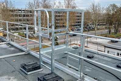 La sortie sur les toits se fait par un passage attique. | © MUNK GmbH