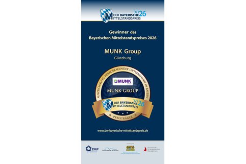Das Siegel des Bayerischen Mittelstandspreises 2026 weist die MUNK Group aus Günzburg als Gewinner aus. | © Bayerischer Mittelstandspreis