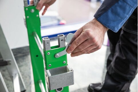 Les échelles à plates-formes emboîtables de Munk Günzburger Steigtechnik peuvent être agrandies de manière modulaire. | © MUNK GmbH