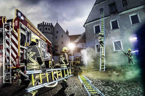 Auf der Interschutz 2026 in Hannover präsentiert die Munk Rettungstechnik ihre innovativen Lösungen, darunter das nachleuchtende Leiternsortiment.  | © Munk GmbH