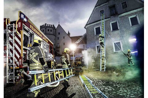 Auf der Interschutz 2026 in Hannover präsentiert die Munk Rettungstechnik ihre innovativen Lösungen, darunter das nachleuchtende Leiternsortiment.  | © Munk GmbH