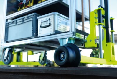 Über das Gleisfahrwerk ist das neue Offroad-System Premium der Munk Rettungstechnik auch im Straßenbahn- oder DB-Netz schienengängig. | © MUNK GmbH