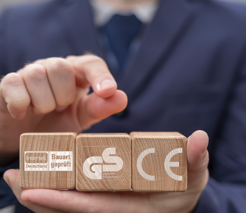 MARQUE GS & MARQUAGE CE | © wladimir1804 - stock.adobe.com & MUNK GmbH